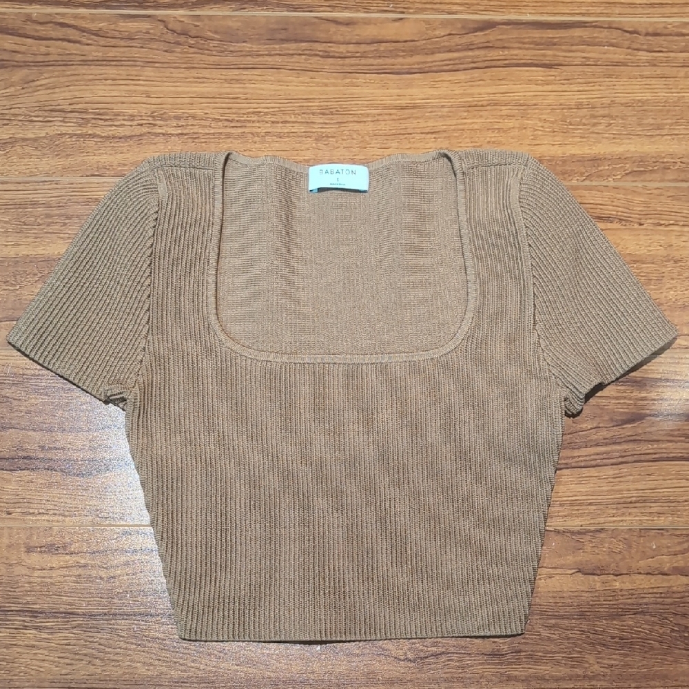 Babaton Sculpt Knit Ribbed Crop Top
